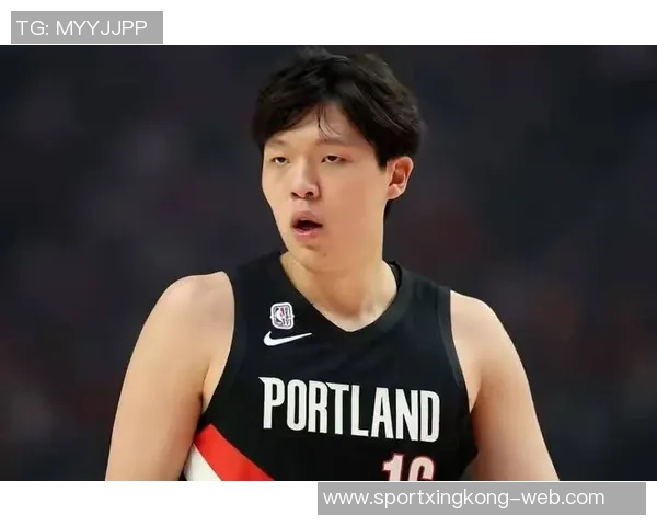 杨瀚森在防挡拆时沉退过多对抗明星后卫显得力不从心