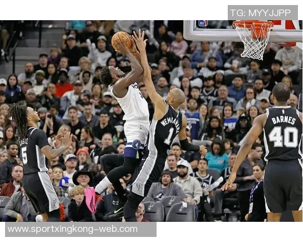 状元对决精彩纷呈锡安首节表现抢眼华子火力全开助攻不断